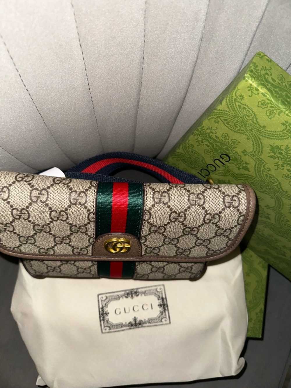 Gucci Beige GG Supreme Canvas Crossbody with Green-Red Web Stripe - Picture 3 of 5